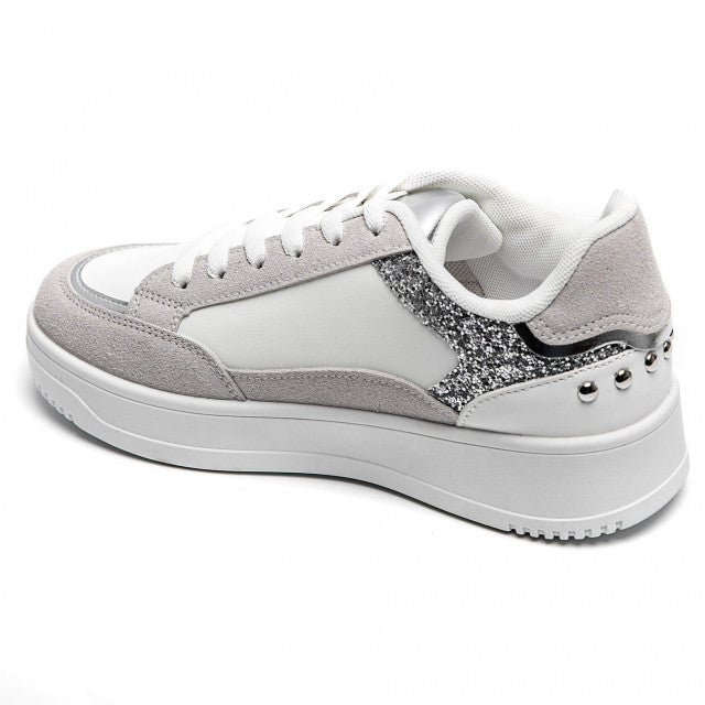 Sneaker wit met leuke details