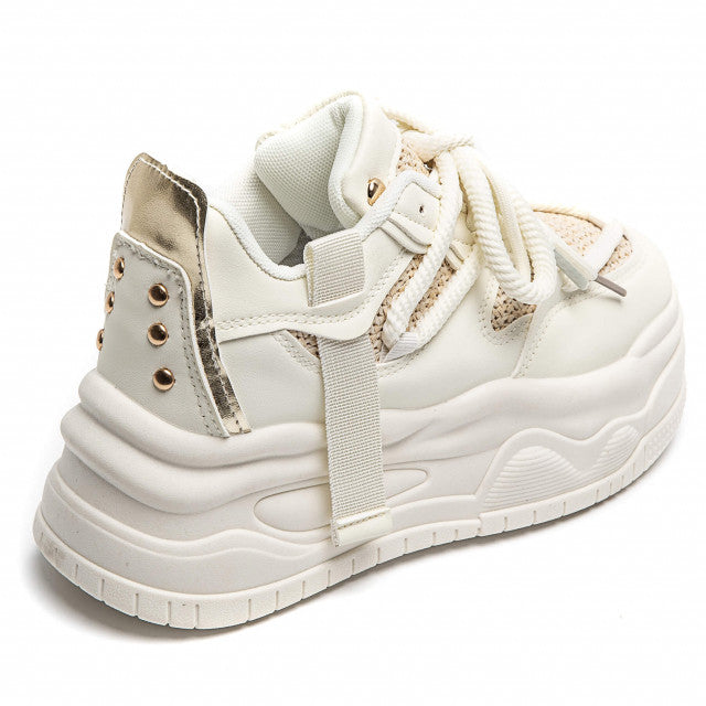 Sneaker Nude