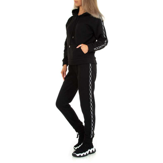 Comfortabel Vrijetijdspak met leuke applicatie op mouw en broek