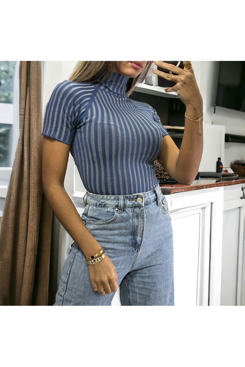 Zeer rekbare blauwe coltrui met korte mouwen